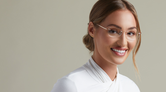 Totally Rimless - Model Close